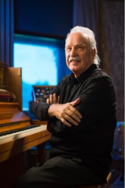 Fpt Industrial Au Ces 2020 Avec Giorgio Moroder. Prêt À Emmener Le Public Dans Son Studio Pour Lui Montrer La Création Du Son Signature